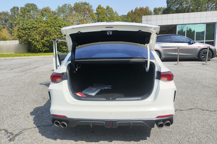 Used GAC Trumpchi EMPOW 2021 270T DCT J15 Version Trunk