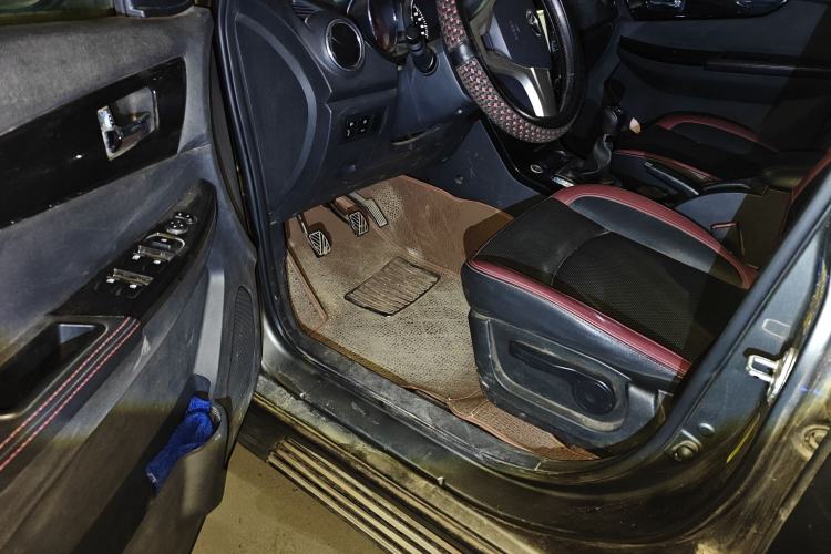 Used HYOSOW S3 2014 1.5L Luxury Version China IV Emission Standard
