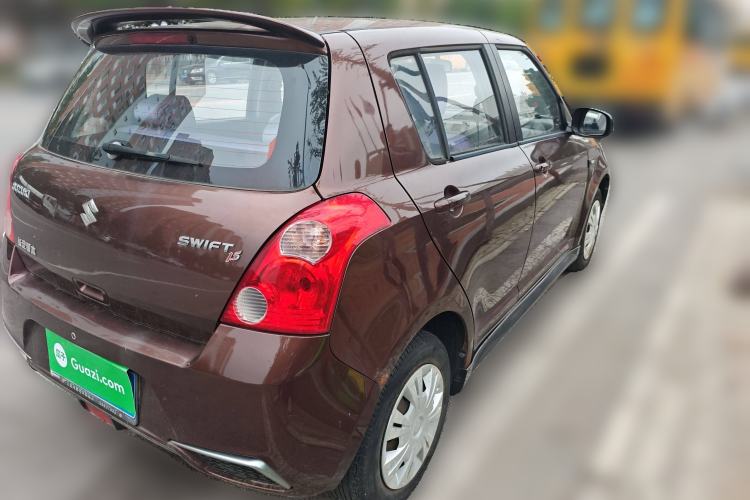 Used Suzuki Swift 2014 1.5L Manual Fashion Edition
