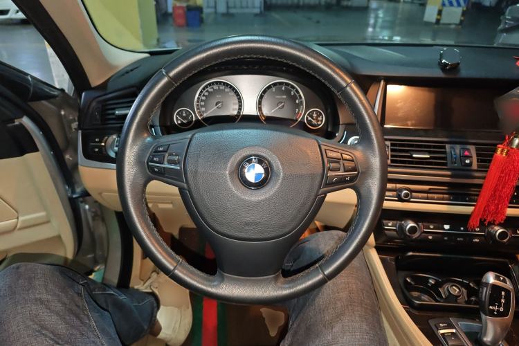 Used BMW 5 Series 2013 525Li Leading Model Steering Wheel