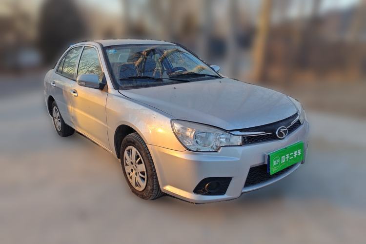 Used Soueast V3 Lingyue 2013 Revised Version 1.5L Manual – Affordable Edition Front Right 45 Deg