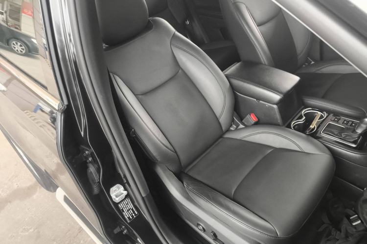 Used Jeep Commander 2018 2.0T Two-Wheel Drive Enjoyment Version China VI Emission Standard