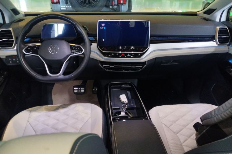 Used Volkswagen ID.6 CROZZ 2022 Long-Range PRO Edition
