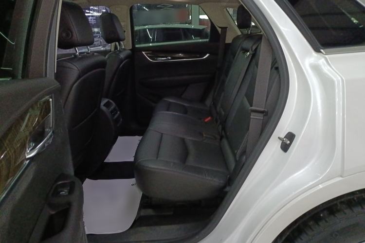 Used Cadillac XT5 2018 25T Luxury Model
