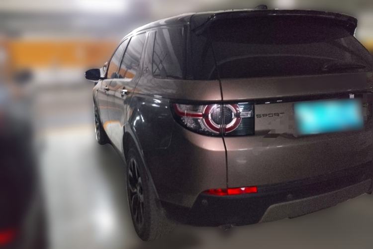 Used Land Rover Discovery Sport 2017 2.0T Cool Black Limited Edition Rear Left 45 Deg