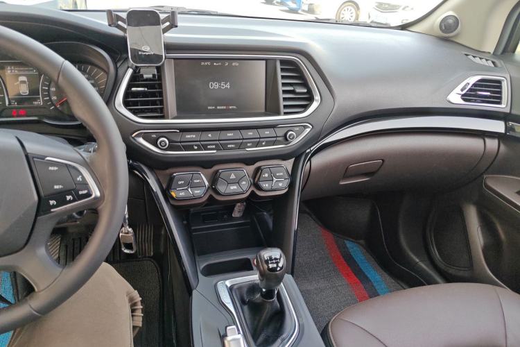 Used GAC Trumpchi GS4 2017 235T Manual Two-Wheel Drive Luxury Edition