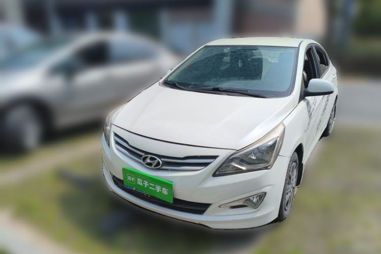 Used Hyundai Verna (older generation) 2014 1.4L Manual Smart GLS Trim