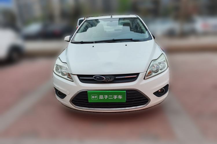Used Ford Focus 2013 Sedan Classic 1.8L Manual Fashion Edition Front