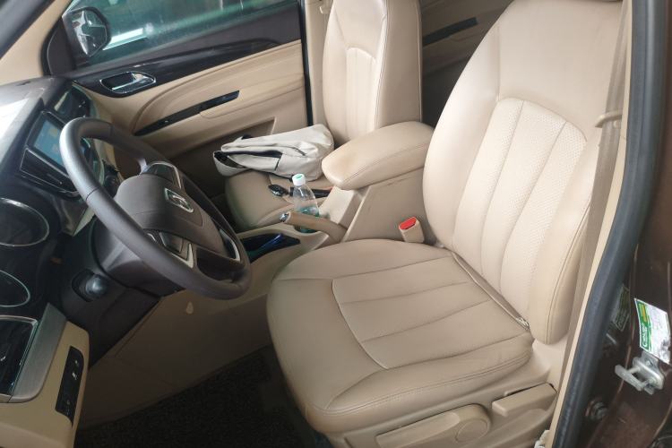 Used Baojun 730 2016 1.5L Manual Comfort Version 7 Seats China V Emission Standard Left Front Seat