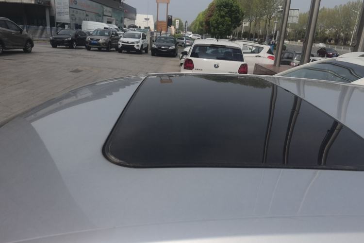 Used Volkswagen Lavida 2013 Restyled Classic 1.6L Manual Comfort Edition