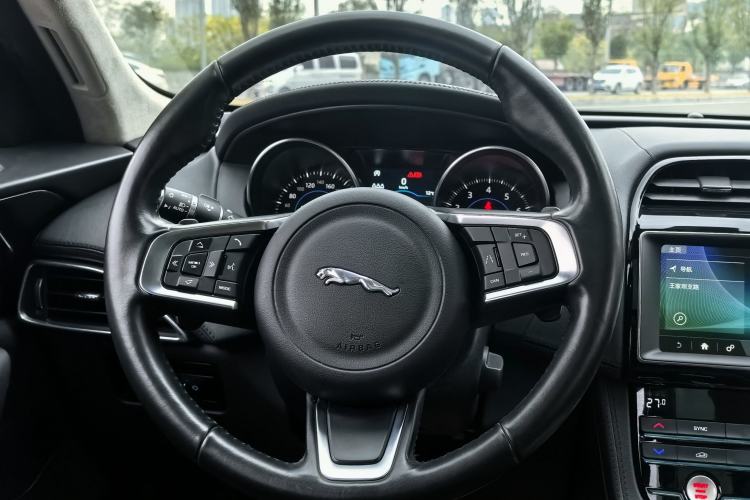 Used Jaguar F-PACE 2020 2.0T Urban Deluxe Edition
