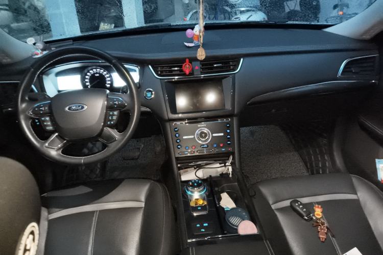 Used Ford Taurus 2017 EcoBoost 245 Luxury Model