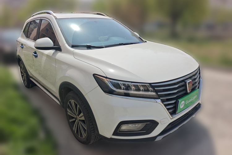 Used Roewe RX5 2019 20T Two-Wheel Drive Automatic 4G Connected Platinum Edition Front Right 45 Deg