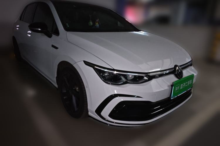 Used Volkswagen Golf 2021 280TSI DSG R-Line Front Right 45 Deg