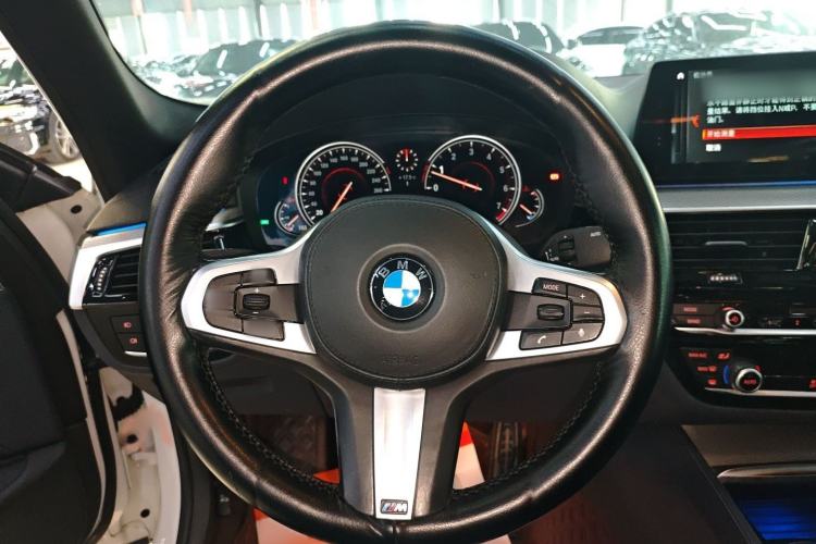 Used BMW 5 Series (Import) 2018 525i M Sport Package
