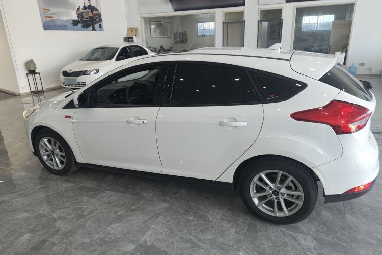 Used Ford Focus 2018 Hatchback Classic 1.6L Automatic Trendy SmartDrive Edition