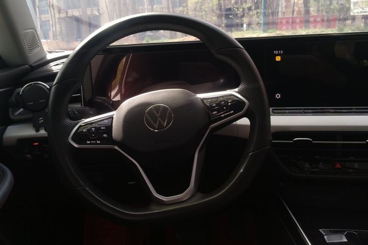 Used Volkswagen Lamando 2023 Lavida L 280TSI DSG Cool & Spicy Edition Steering Wheel