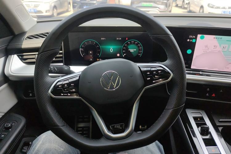 Used Volkswagen Tavendor 2023 380TSI Four-Wheel Drive R-Line Cruise Edition