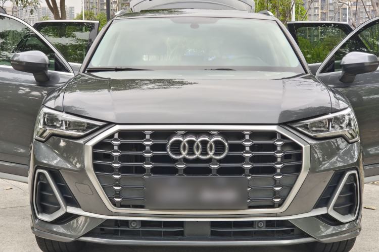 Used Audi Q3 2019 35 TFSI Fashion Dynamic Model