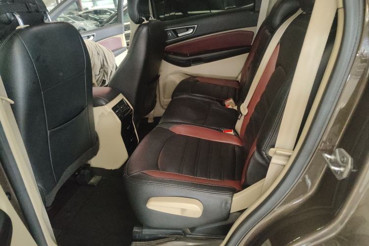 Used Ford Edge 2016 EcoBoost 245 Two-Wheel-Drive Titanium 5-Seater
