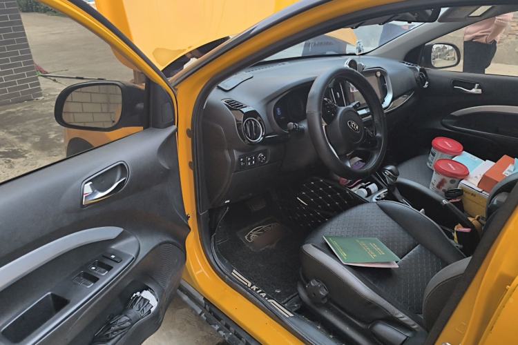 Used Kia kx1 Stonic 2019 1.4L Automatic Fun Edition China V Standard Driver Seat