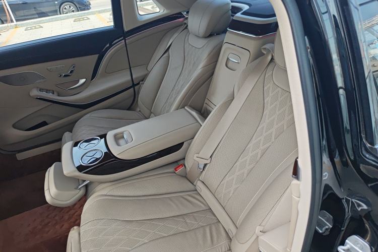 Used Mercedes-Benz Maybach S-Class 2016 S 400 4MATIC Left Rear Seat