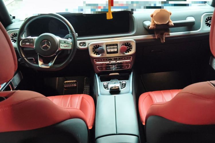 Used Mercedes-Benz G-Class 2022 G 500 Center Console