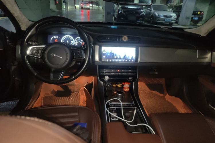 Used Jaguar XFL 2018 XFL 2.0T 250 PS Luxury Edition
