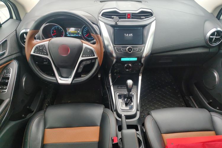 Used BYD Yuan 2016 1.5TID Automatic Luxury Version Center Console