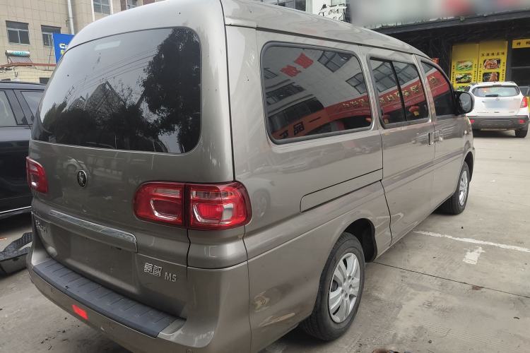 Used FORTHING Lingzhi 2023 M5L 1.6L Base Model 7 Seats