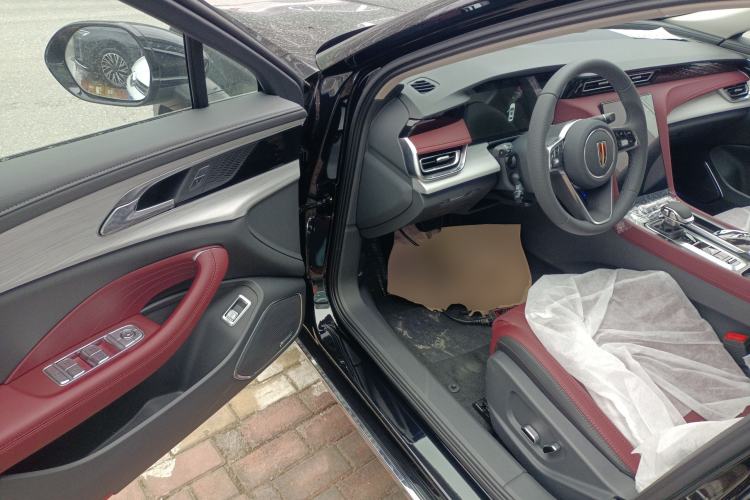 Used Hongqi H5 2025 2.0T Automatic Flag Edition – 500 000 Units Commemorative Version