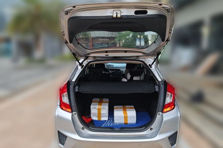 Used Honda Fit 2014 1.5L LX CVT Comfort Model Trunk