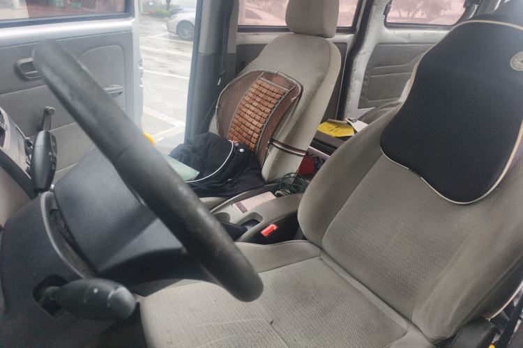 Used Wuling Rongguang V 2016 1.5L Practical Version Left Front Seat