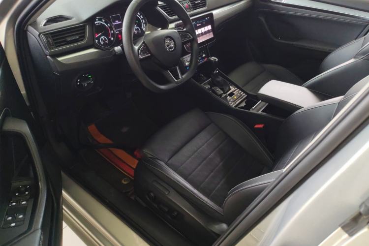 Used Skoda Superb 2019 Facelifted TSI280 DSG Comfort Edition
