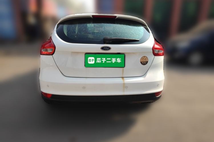 Used Ford Focus 2015 Hatchback 1.6L Automatic Fashion Edition
