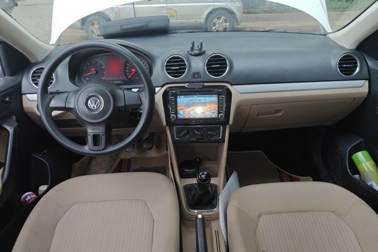 Used Volkswagen Jetta 2015 1.6L Manual Comfort Model