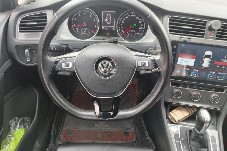 Used Volkswagen Golf 2016 230TSI Automatic Luxury Version