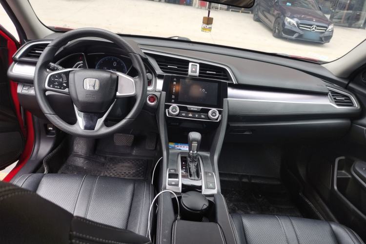 Used Honda Civic 2016 220TURBO CVT Luxury Edition Center Console