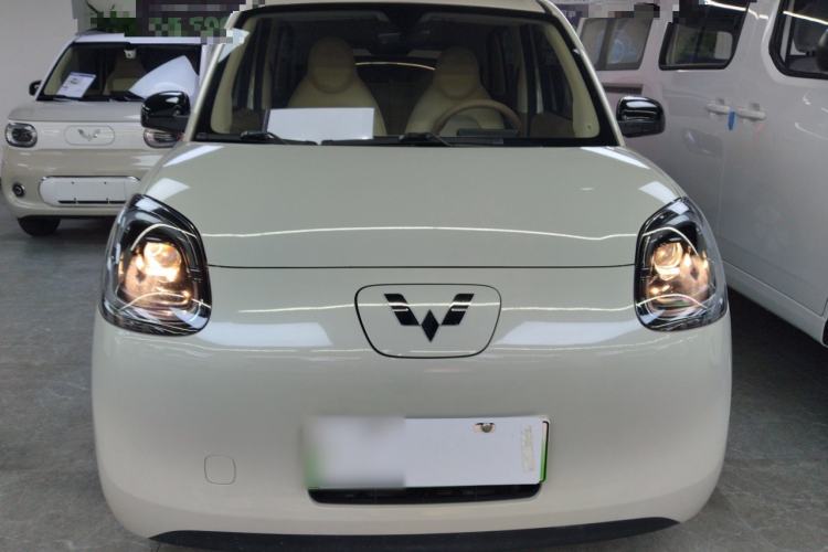 Used Wuling Hongguang MINIEV 2025 Four-Door Version Advanced Edition Front