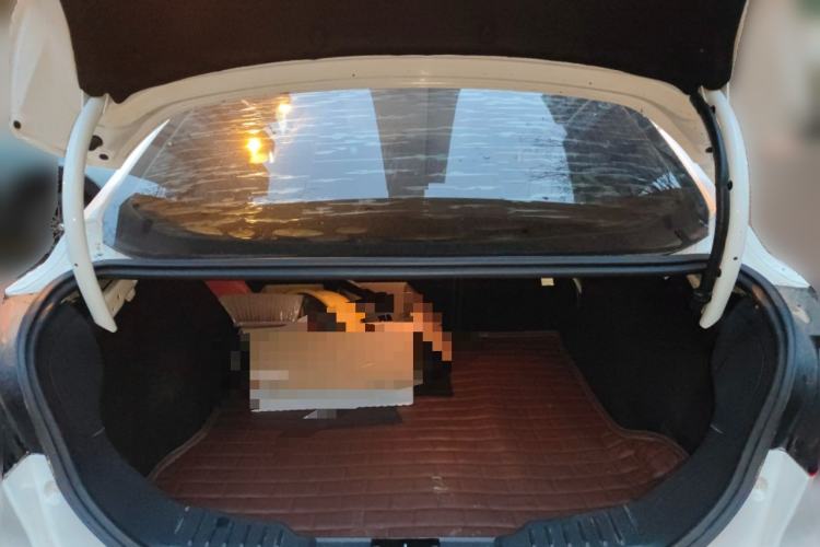 Used Ford Focus 2012 Sedan 1.6L Automatic Fashion Edition