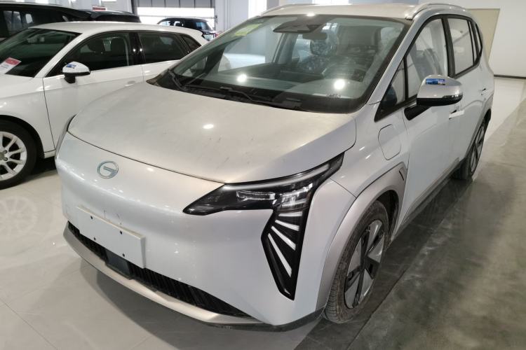 Used AION Y 2023 Younger