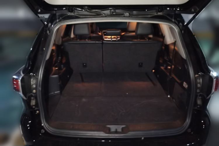 Used Toyota Highlander 2017 2.0T Four-Wheel Drive Luxury Edition 7 Seats Trunk