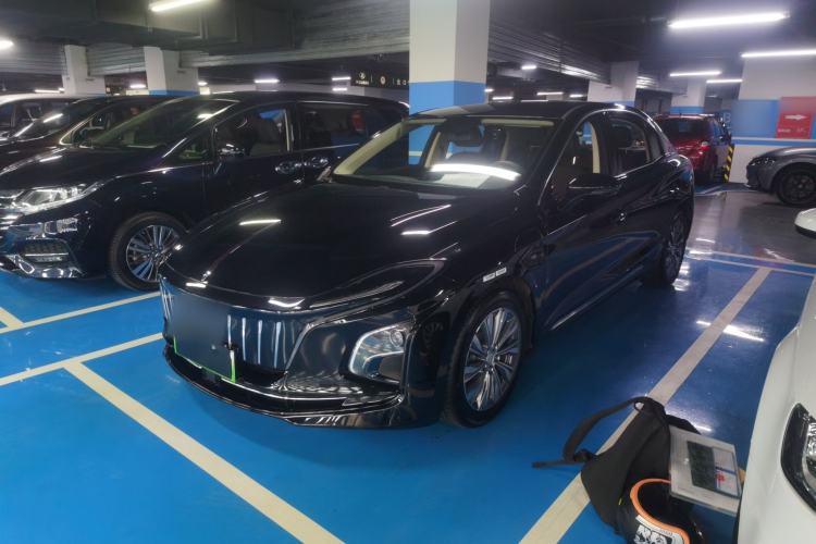 Used Hongqi E-QM5 2024 500km Range Edition