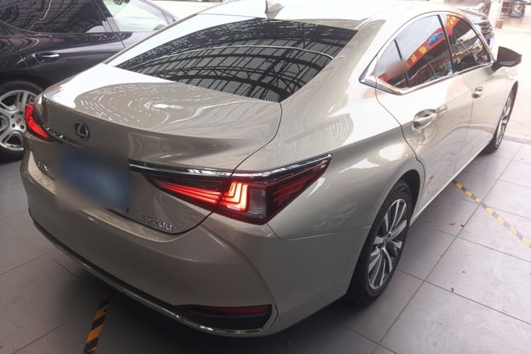Used Lexus ES 2020 200 Excellence Edition