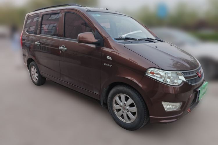 Used Wuling Hongguang 2014 1.5L S Standard Version Front Right 45 Deg