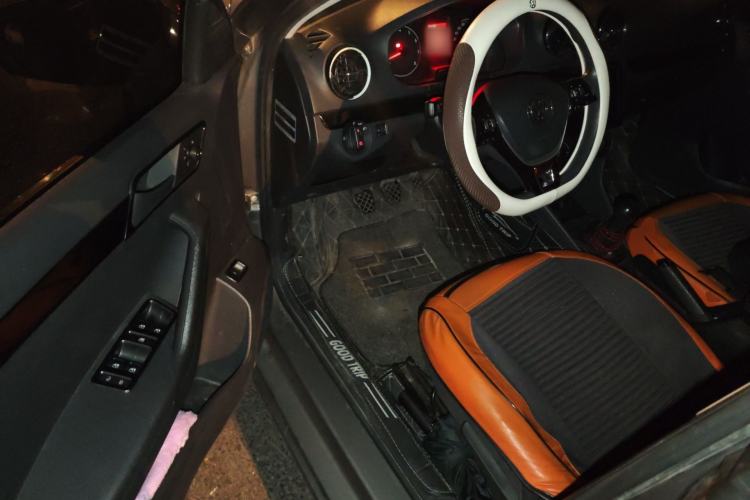 Used Volkswagen Jetta 2017 1.4L Manual Fashion Edition
