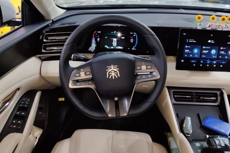 Used BYD Qin L 2024 DM-i 80KM Leading Model
