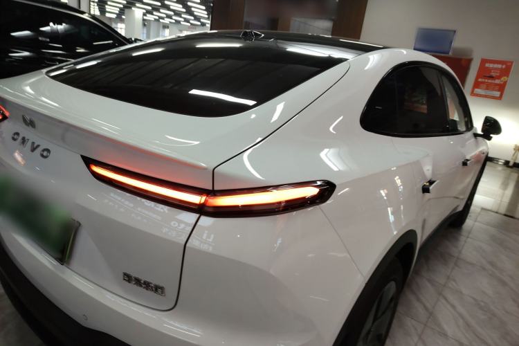 Used ONVO L60 2025 Model—85 kWh All-Wheel-Drive Version