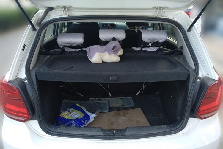 Used Volkswagen Polo 2016 1.4L Manual Fashion Model
