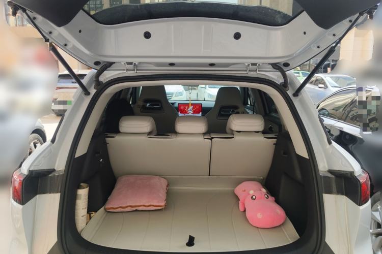 Used BYD Yuan UP 2025 Intelligent Driving Version 401 KM Dynamic Edition Trunk